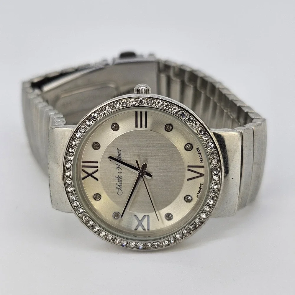 34MM Women's Watch Cream Dial Gray Bracelet Band 7.5